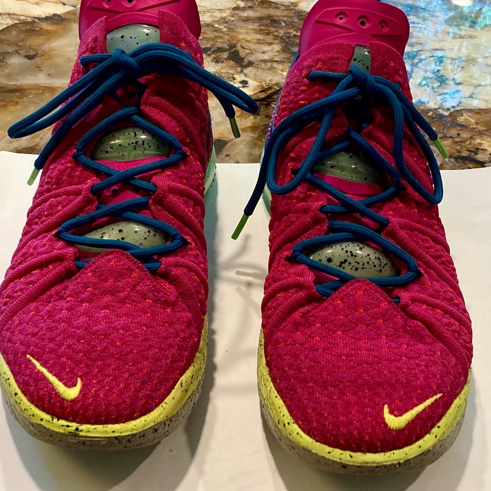 Nike LeBron James high top LA Nights. Very good condition.